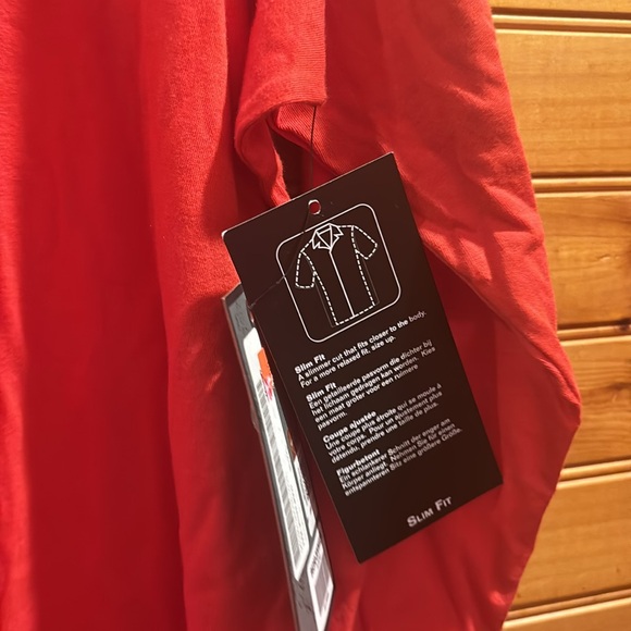 NWT women’s Harley Davidson, long sleeve red T-shirt, size 2X - Picture 4 of 5